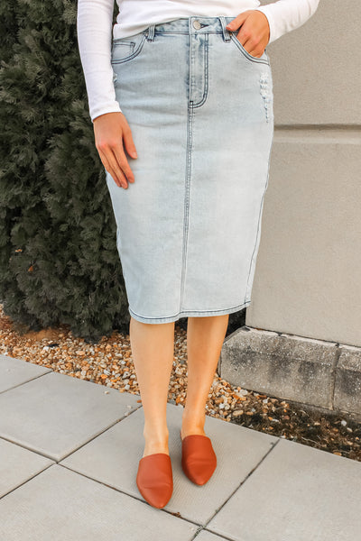 Miss Bebo Knee Length Ladies Denim Skirt Dungarees at Rs 650/piece in Surat