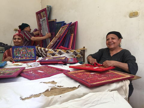 Akhmim - Tapestry Artisans