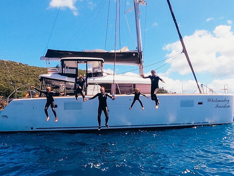 family sailing whitsundays