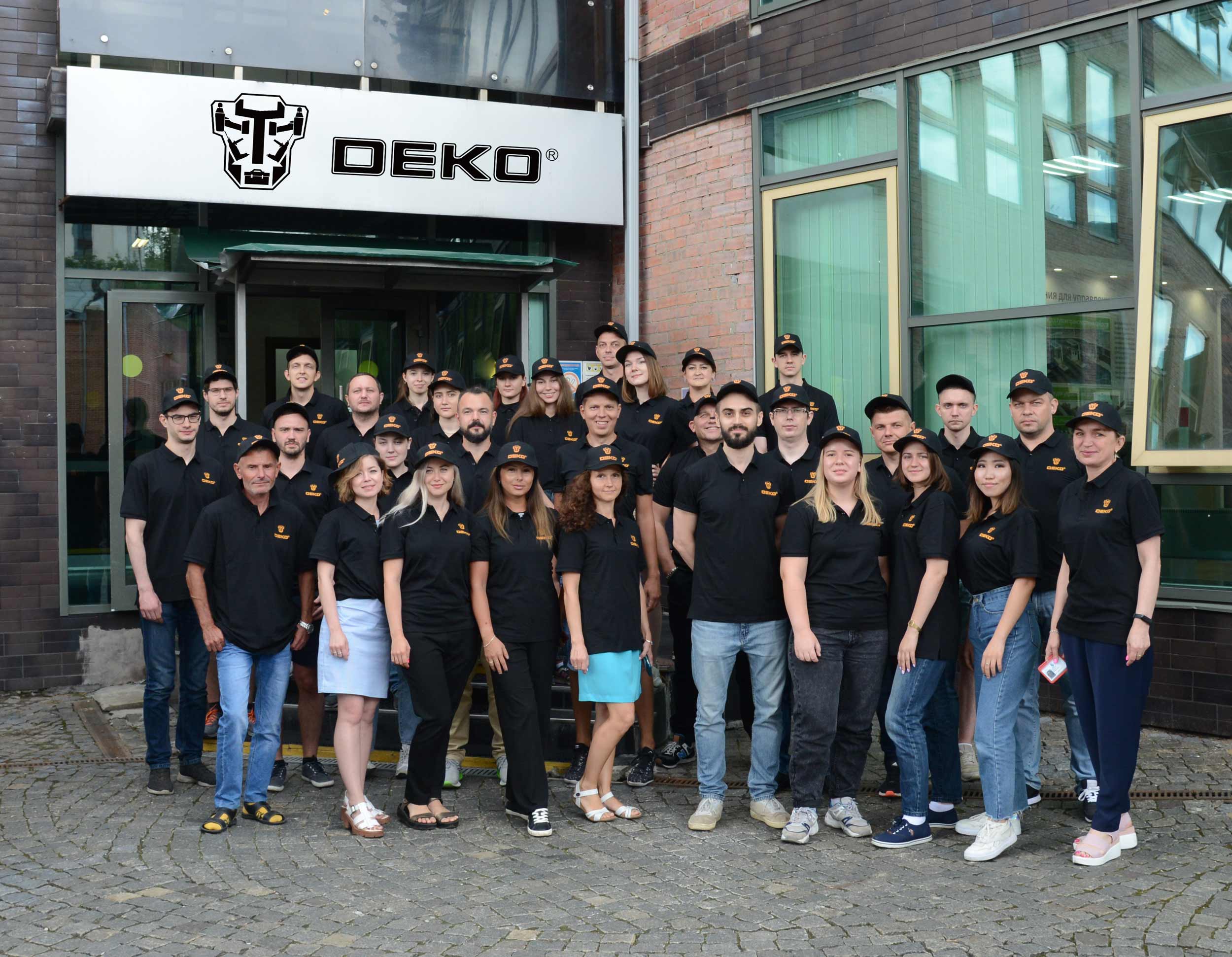 DEKO Tools в Южной Африке-Group picture