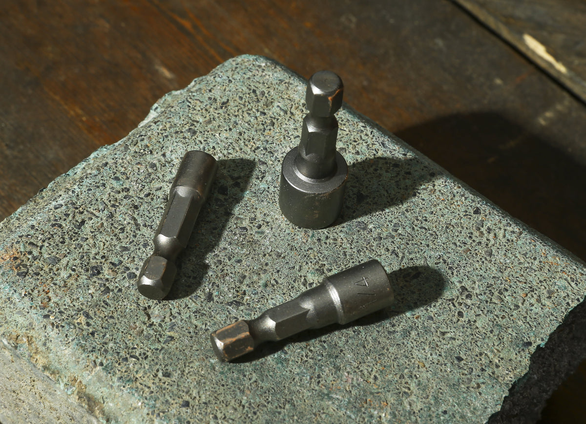 Socket adaptors of hand tool supplier DEKO