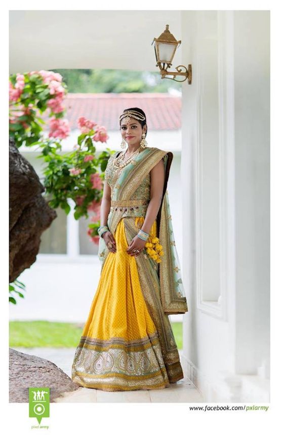 Traditional Look But Stylish Bridal Dresses For Mehndi Ceremony | Yellow  lehenga for haldi function, Yellow lehenga, Pink lehenga