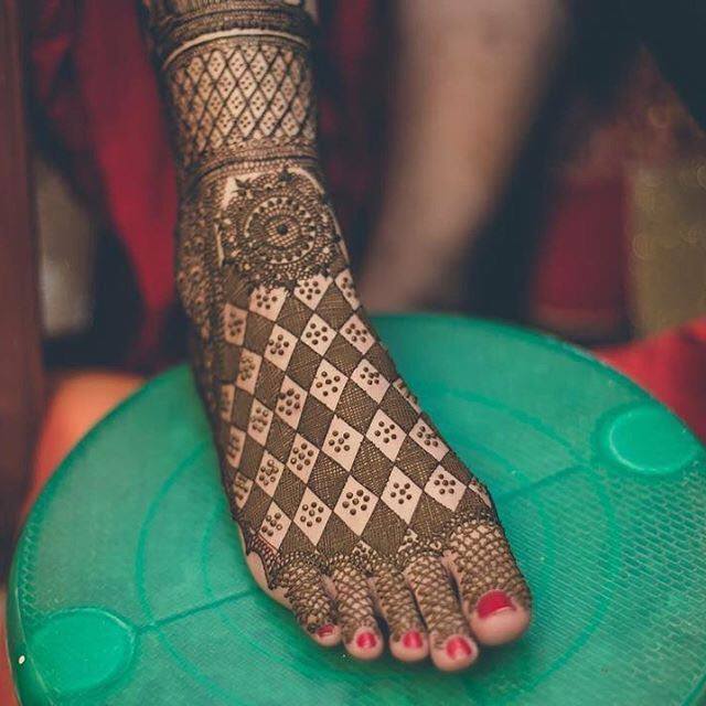 latest arabic mehndi designs for legs