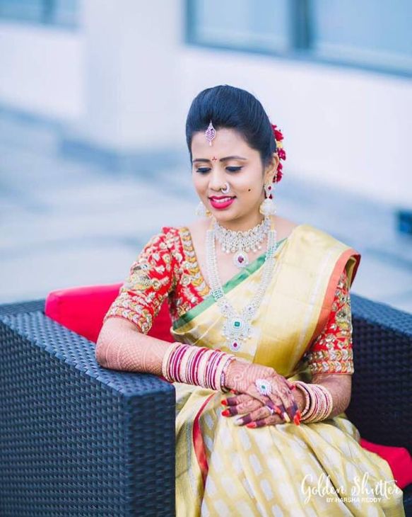 How to wear a Banarasi Saree for Wedding in 2023 - Bridal Banarasi saree  look pro tip - Sacred Weaves