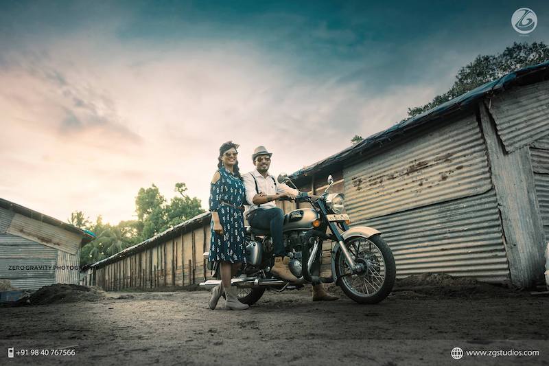 Jawa Bike poses for men | Poses for men, Men, Poses
