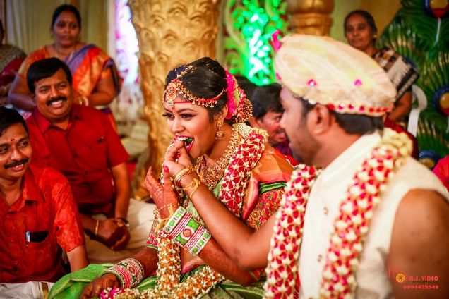 The Wedding Brigade on Instagram: “We kinda love the influence of red hue  in this frame ❤ Look at that jewel… | Couple wedding dress, Gorgeous wedding,  Bridal looks