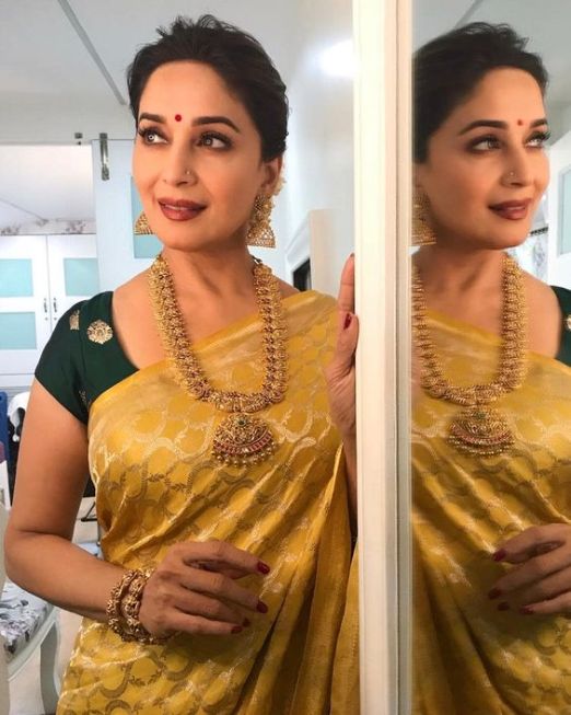 Sonam Kapoor's yellow anarkali for wedding celebrations serves a bridal  Haldi look, Anushka Sharma calls her 'Beautiful' | Fashion Trends -  Hindustan Times