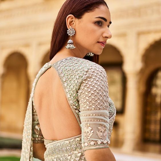 backless indian blouse – MaenaS Blog