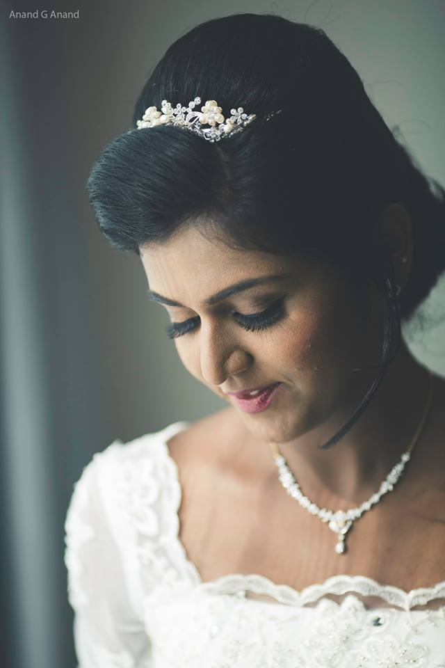 Pin by Anitha on Bridal sarees south indian | Christian bride, Christian  wedding sarees, Christian wedding dress