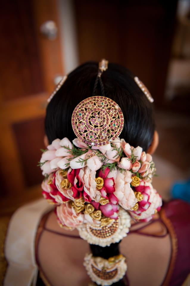 Shifa Artificial Flowers Hair Bun Bridal Gajra – Indiatrendshop