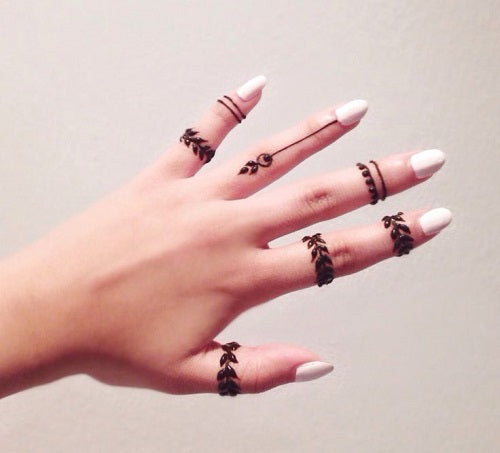 Simple Ring Finger Mehndi Design | Mehndi Designs For Fingers | Easy Mehndi  Design F… | Engagement mehndi designs, Henna tattoo designs simple, Henna  tattoo designs
