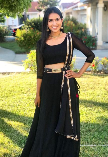Here's How Millennial Girls Can Wear Ethnic Outfits With Waist or Hip Belts  - To Near Me
