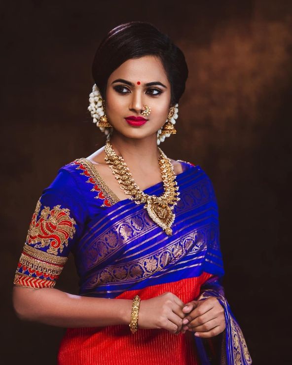 Ravishing Ramya Pandian setting bridal goals in her latest photoshoot ...