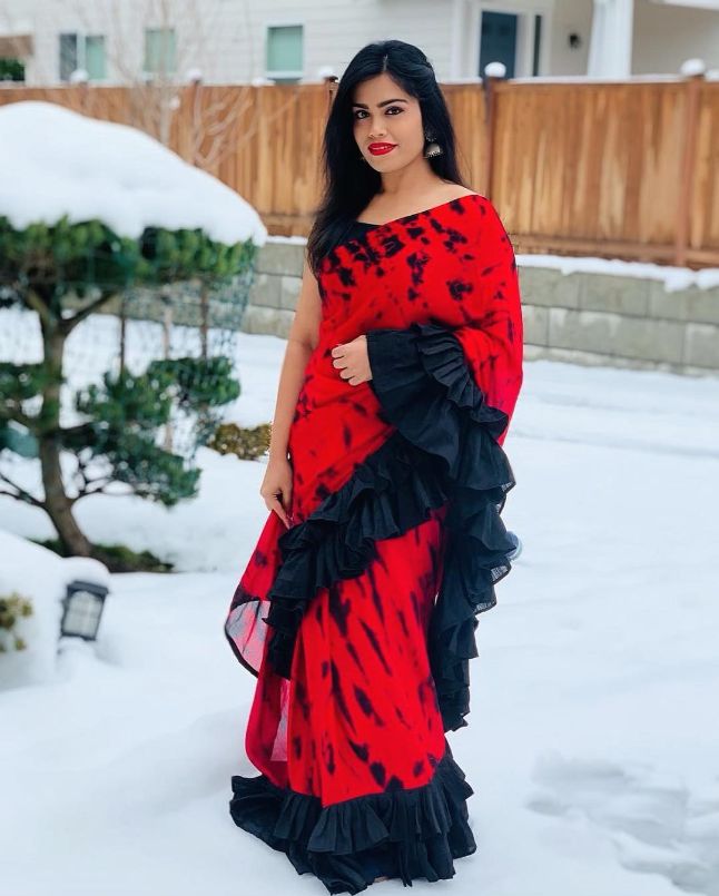 Manushi Chhillar radiates grace in an enchanting red ruffle saree | The  Times of India