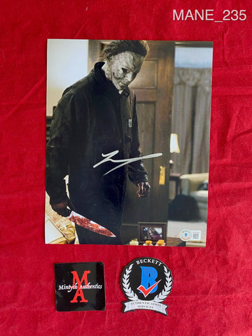 MANE_235 - 8x10 Photo Autographed By Tyler Mane