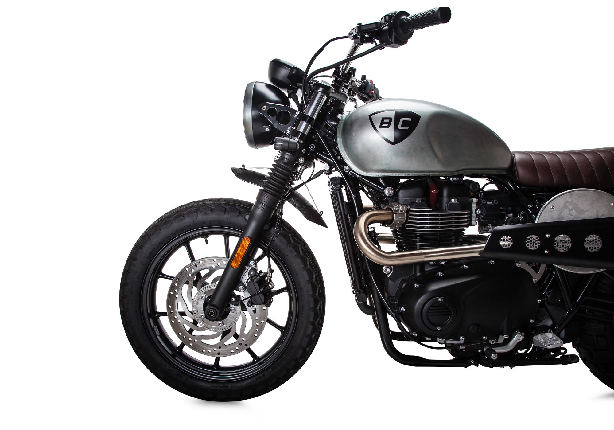 Triumph Street Twin Custom Scrambler 2 into 2 British Customs