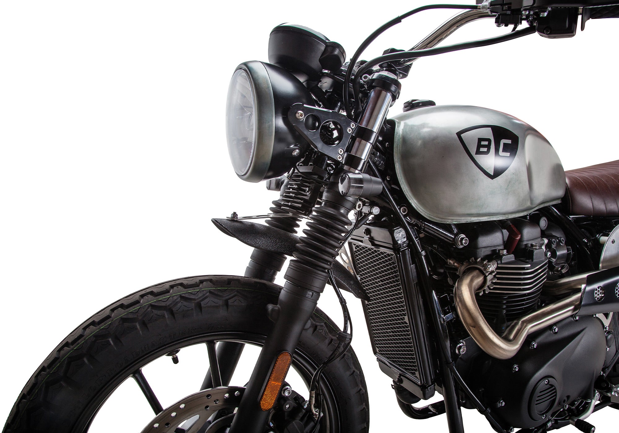 Triumph Street Twin Custom Scrambler 2 into 2 British Customs