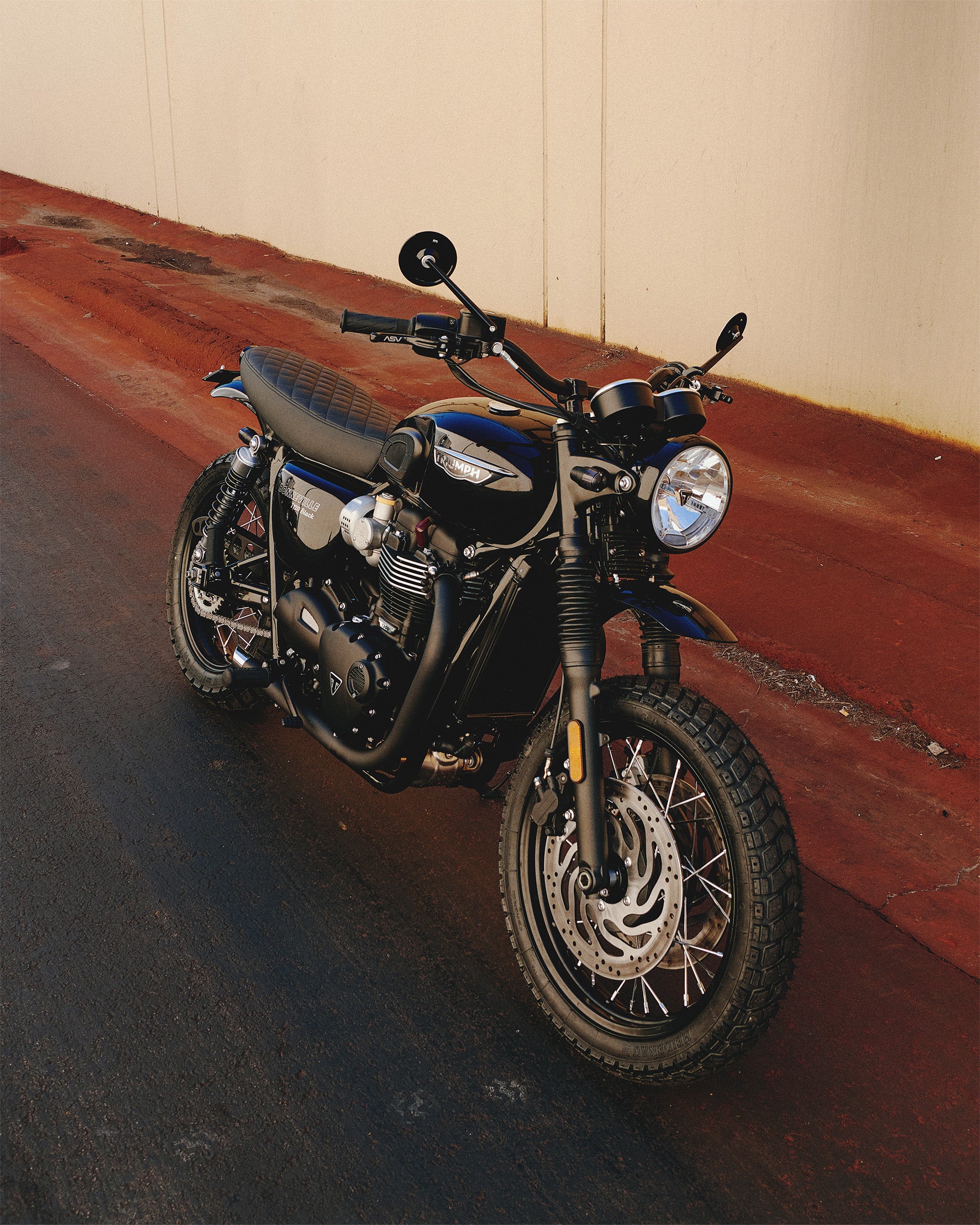 British Customs Triumph Bonneville T120 build, Scrambler 120 