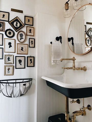 Photo of a bathroom decorated with silhouettes