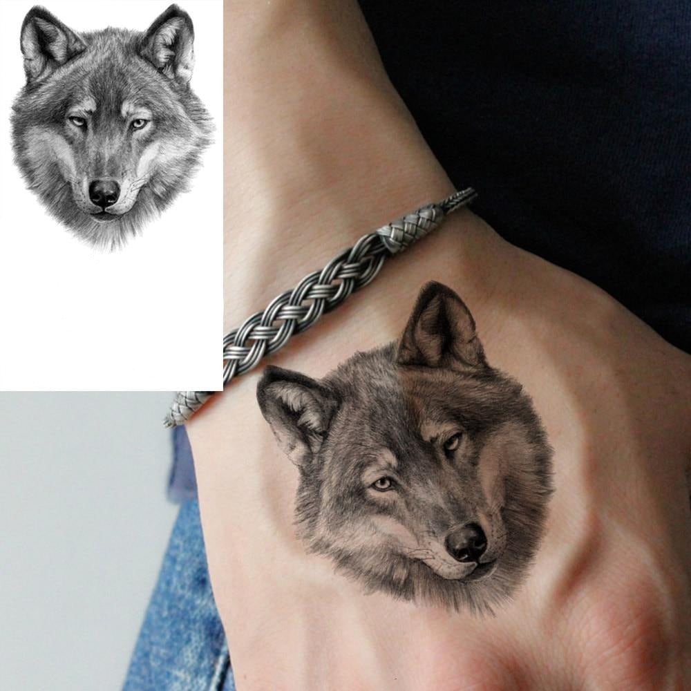 Tatouage Loup Main Wolf Dream