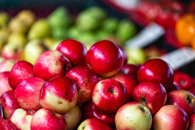 farmers market apples