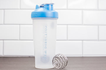 CFF STRONG IS THE NEW SKINNY PROTEIN SHAKER CUP - 16 OZ – CFF