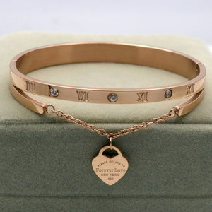 Luxury Design Bracelet With Forever Love Engraved Heart Label