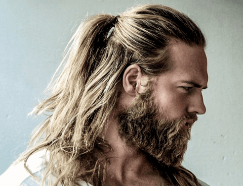 Coiffures viking pour cheveux longs 1