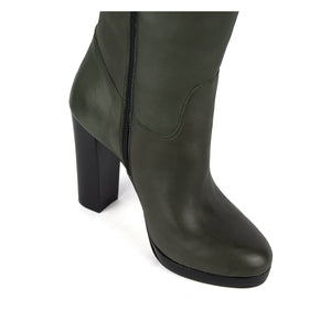Calf fitting heeled boots | Ribes olive 
