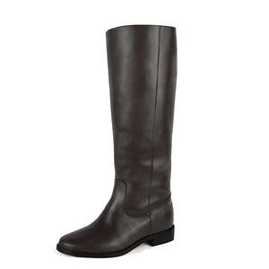 Calf fitting knee high flat boots 