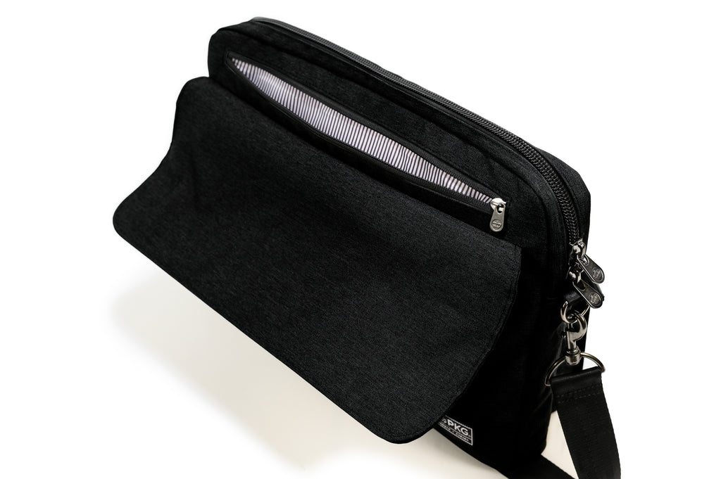 PKG　Resistant　Water　Layer　Messenger　Richmond　Laptop　600D　並行輸入品　(10L)　Bag.　16