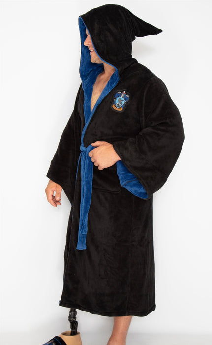 Featured image of post Ravenclaw Bathrobe Inside the commonroom is adorned with blue and bronze silks a deep