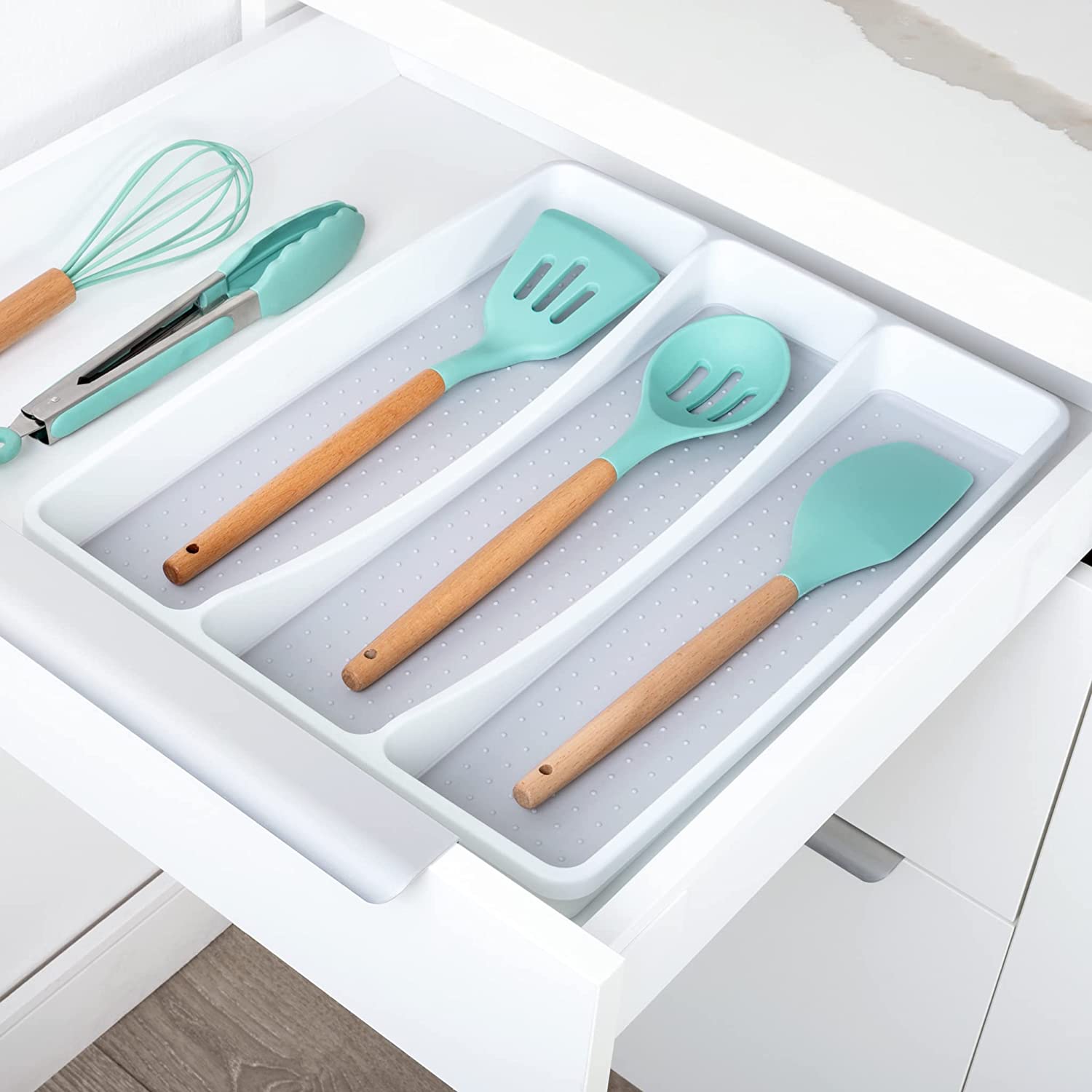 Smart Design 14.63-in x 8-in Clear Plastic Expandable Drawer