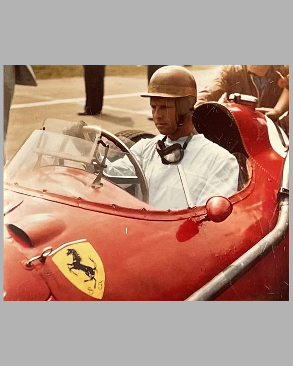 Peter Collins Scuderia Ferrari Color Photograph By Alan Smith L Art Et L Automobile