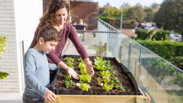 Préparer le coin jardinage pour vos enfants