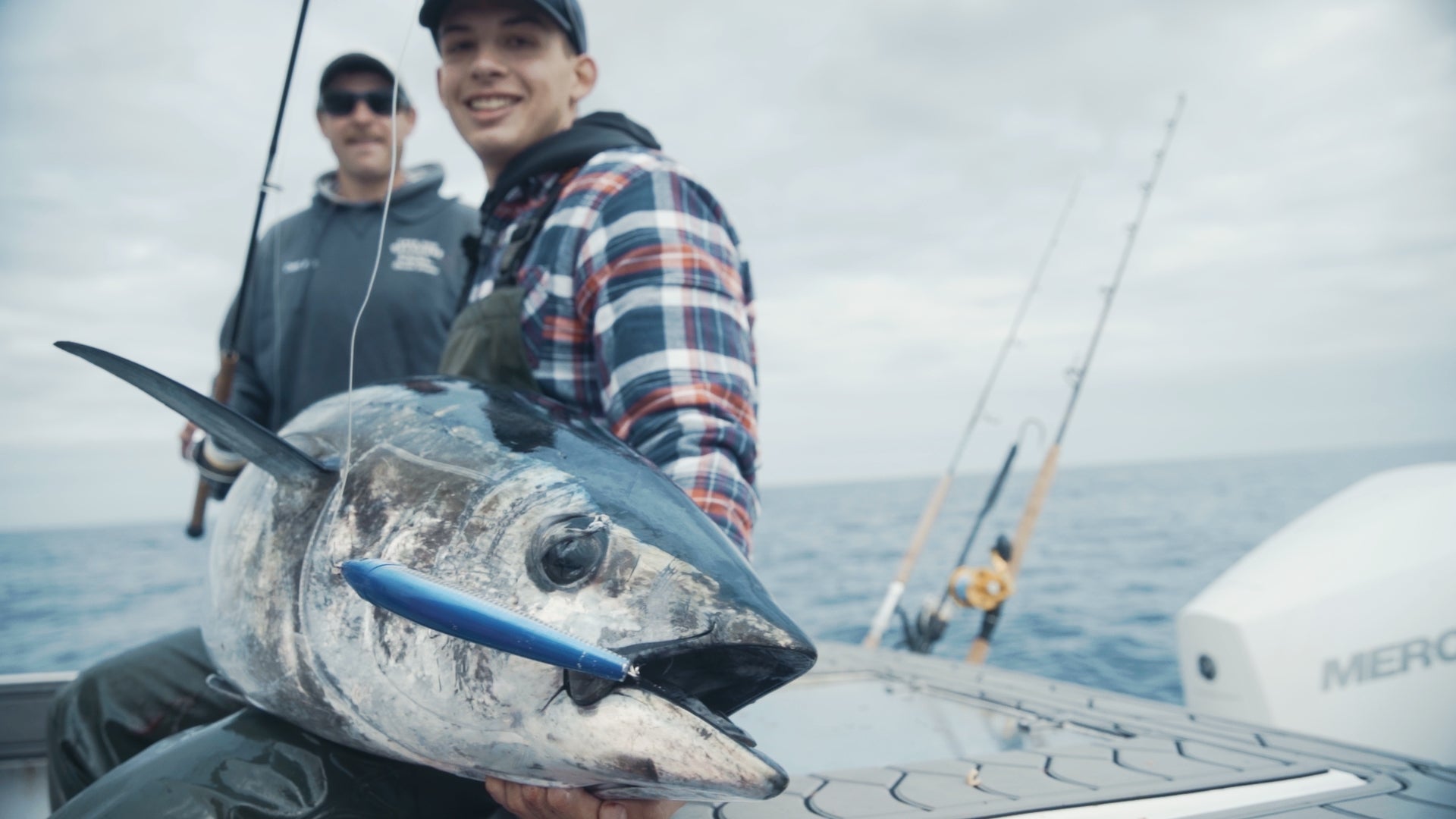 Late Fall Surface Bluefin on Sliders – Hogy Lure Company Online Shop