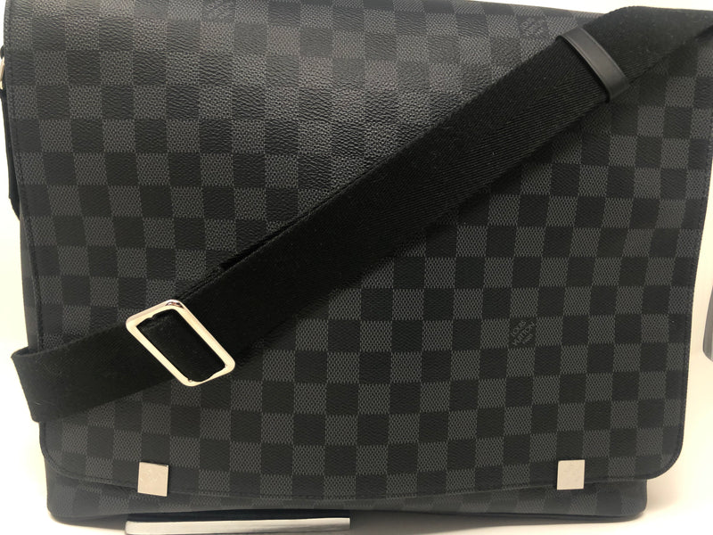 LOUIS VUITTON GRAPHITE DAMIER DISTRICT LAPTOP - – Uptown Handbags