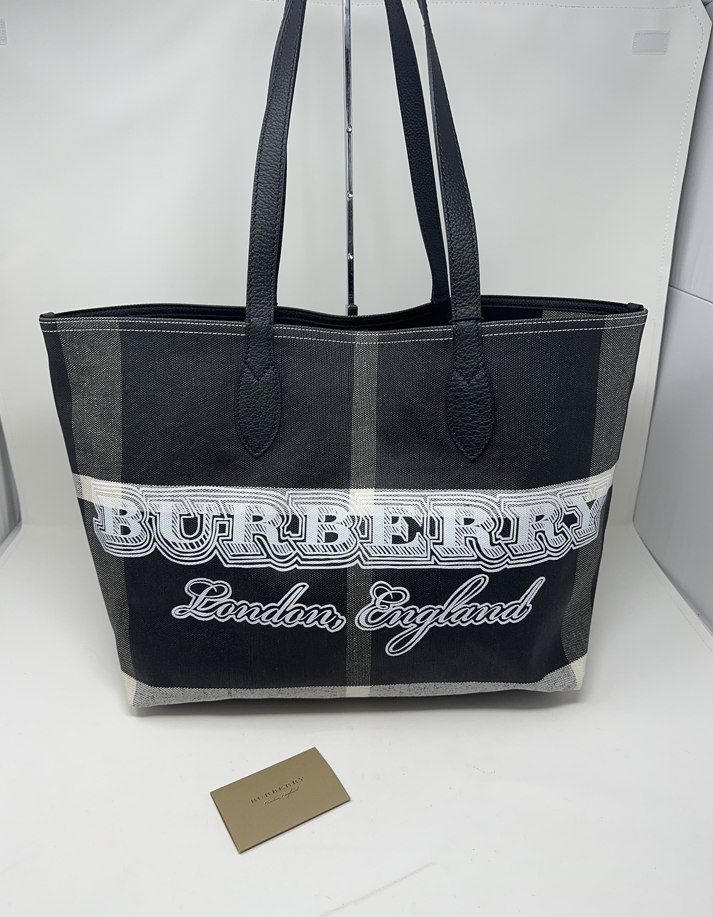 BURBERRY REVERSIBLE DOODLE TOTE - FREE SHIPPING! – Uptown Handbags