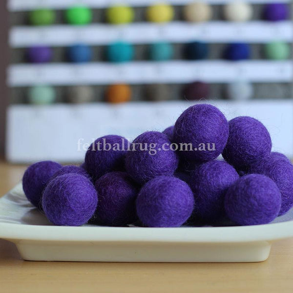 2.5 CM Felt Balls Assorted Colours - Felt Balls USA – Felt Ball Rug USA