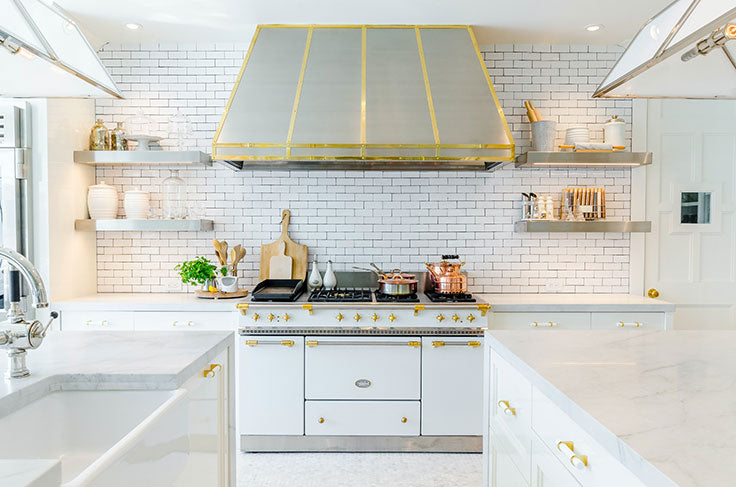 White Subway Tile Backsplash with Contrasting Dark Grout Lines in an Offset Bond