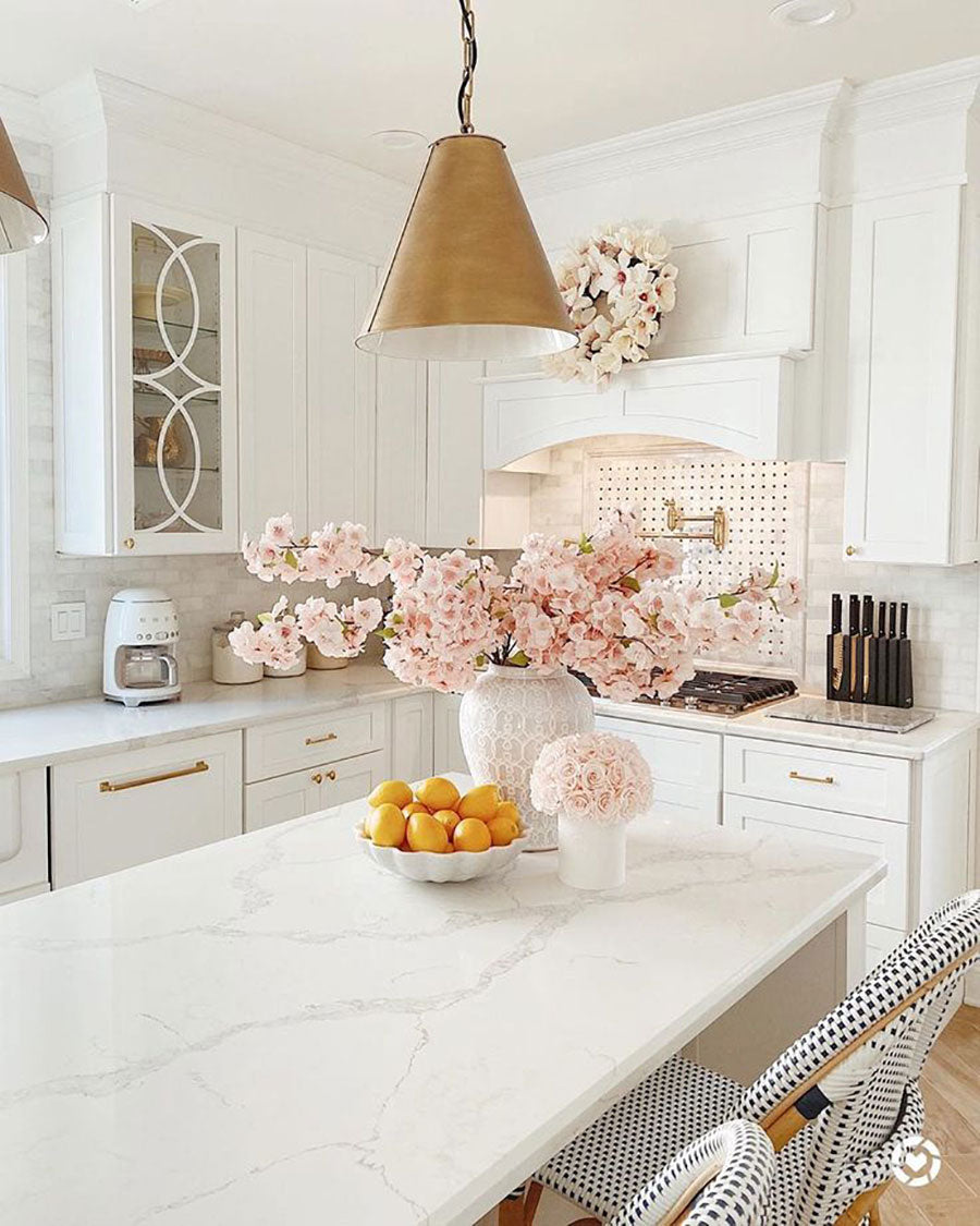 White and Gold Kitchen Design  Classic white kitchen, White