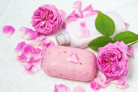 how to use dry rose petals