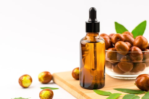 Jojoba Oil Benefits For Curly Hair