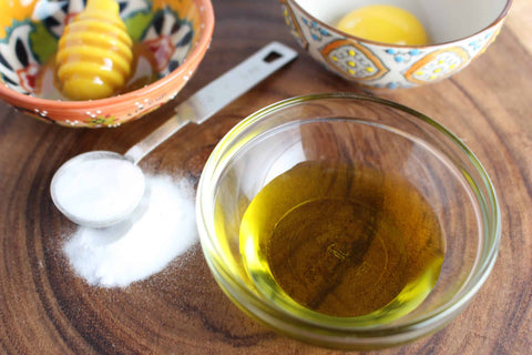 Olive Oil and Honey Recipe for Skin Lightening