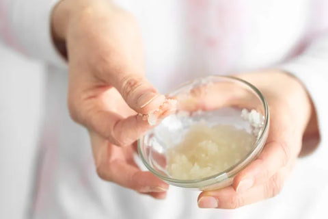 Coconut Oil And Sugar Scrub For Acne