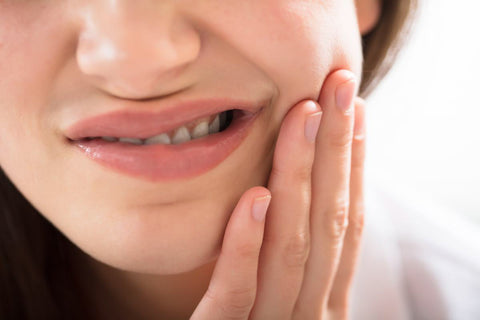 Can You Rub Oregano Oil On the Gums?