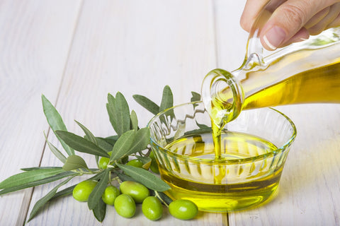 Olive Oil For Weight Loss - Benefits and How To Use? – VedaOils