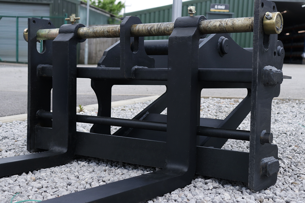 Rhinox S70 Excavator Pallet Forks