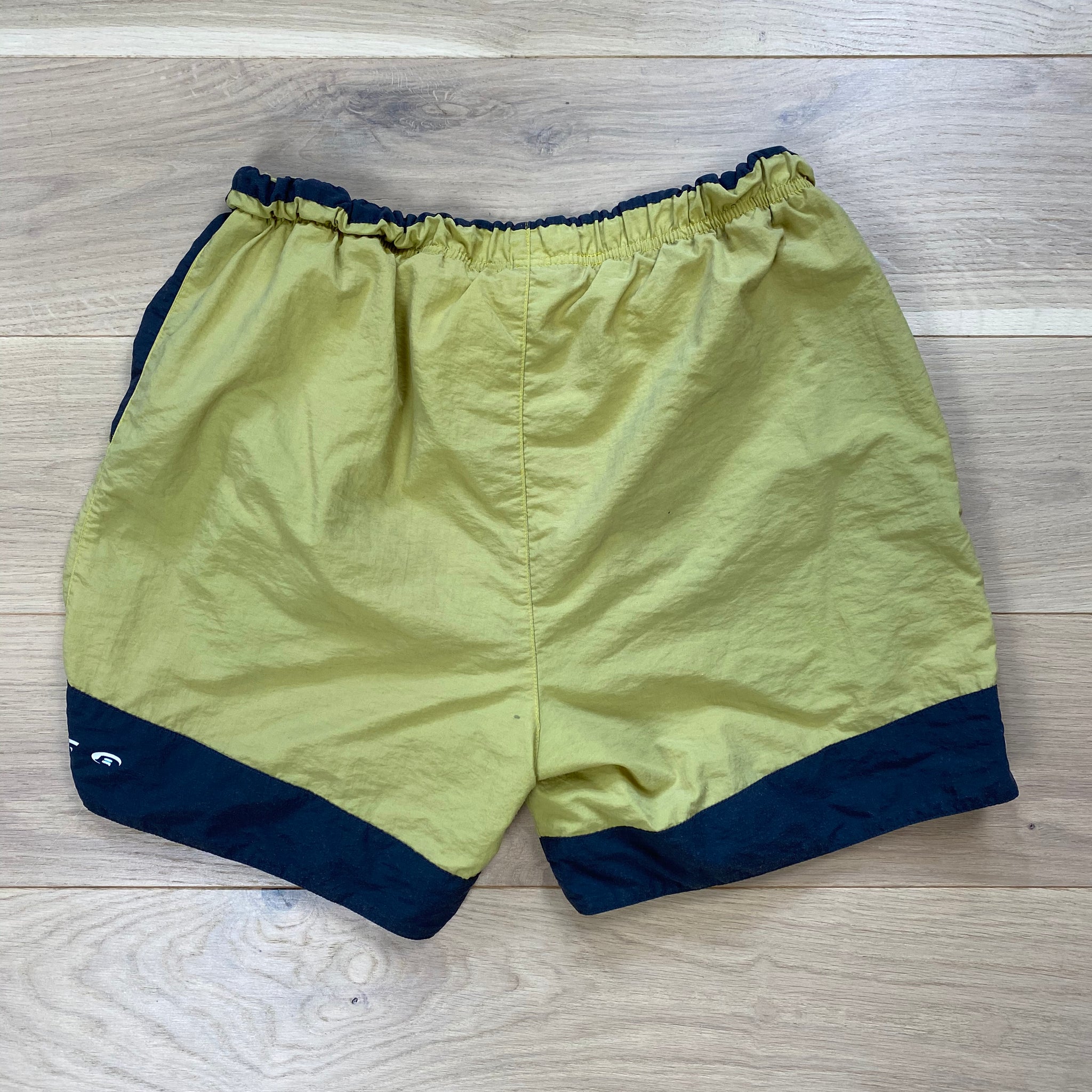 nike shorts 90s