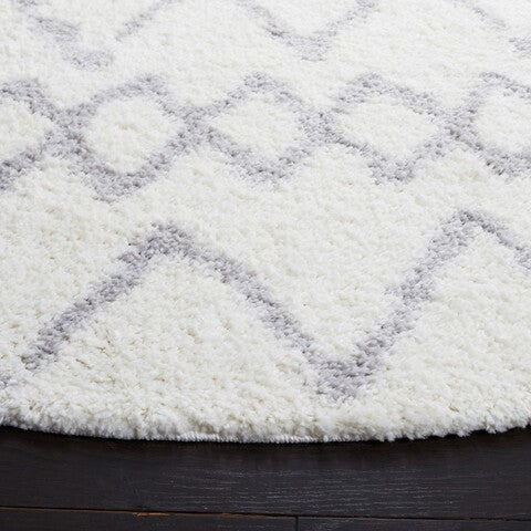Safavieh Clearance Berber Shag BER165F Ivory Rug – Rugs Done Right
